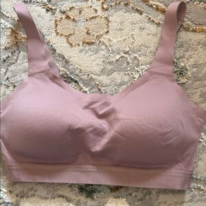 Lululemon fine form bra
